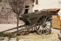 charette_vieuxvillage.jpg (85081 octets)