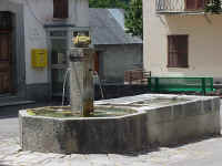 mvc-333f1.jpg (93516 octets)